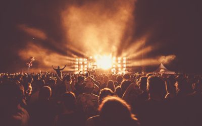 5 Reasons to Sell Merch on Your Own Website